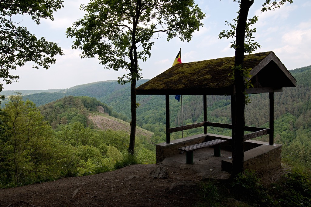 ardennen belgie natuur natuurgebied bos bossen eifel gebergte wandelen fietsen kanoen kasteel hdr